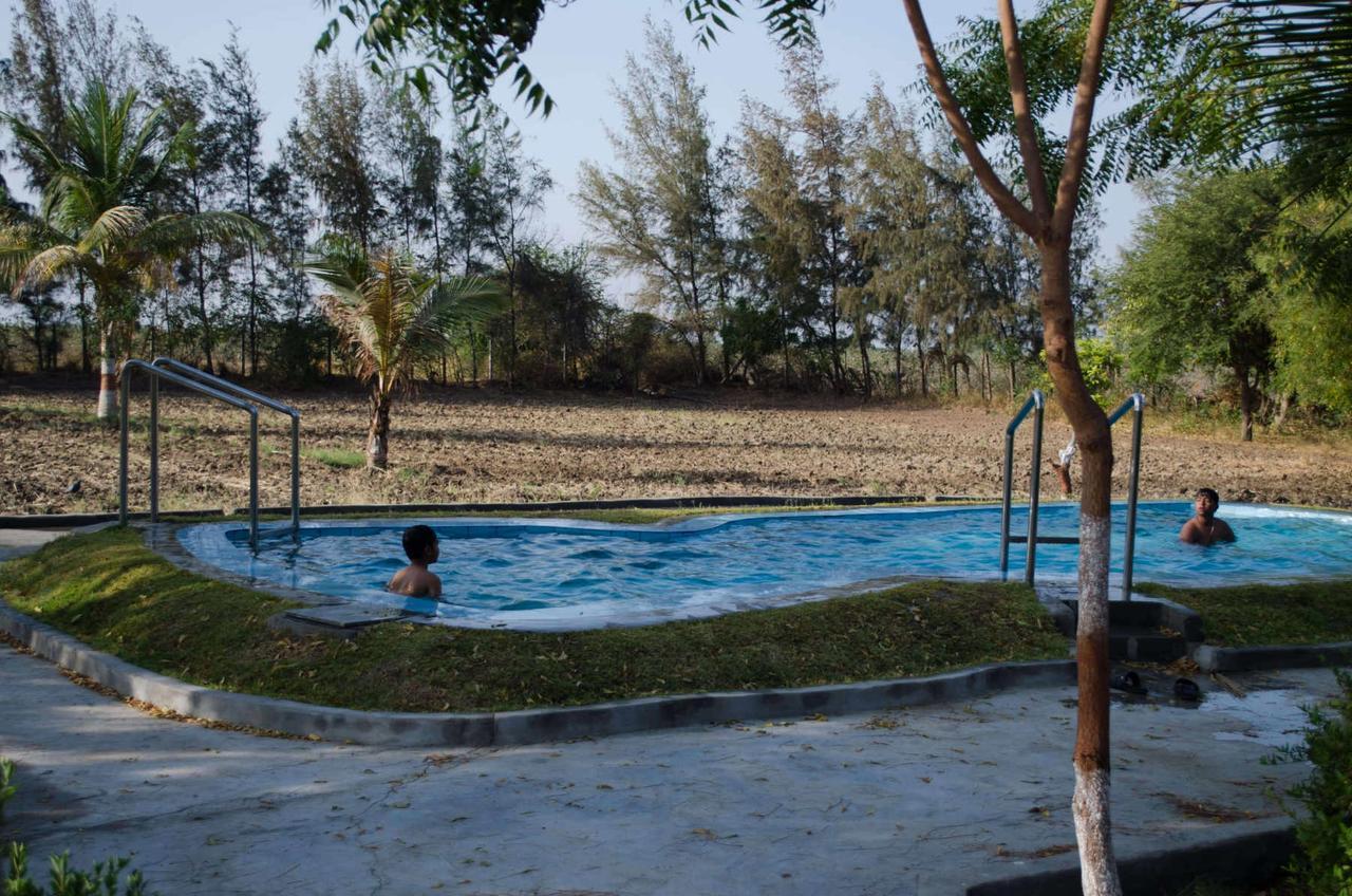 Bhavna Resort & Farm Surendranagar Bagian luar foto
